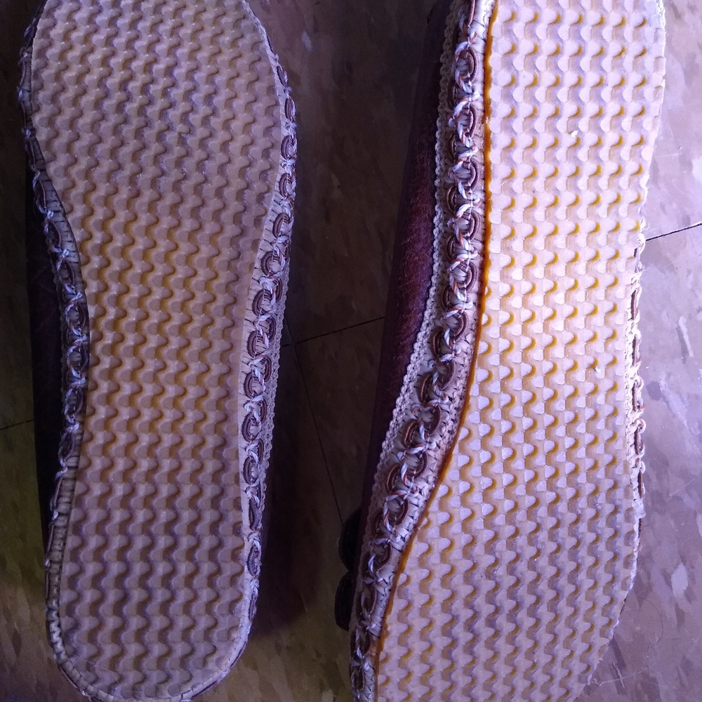 Shoes - Picture 5 of 6